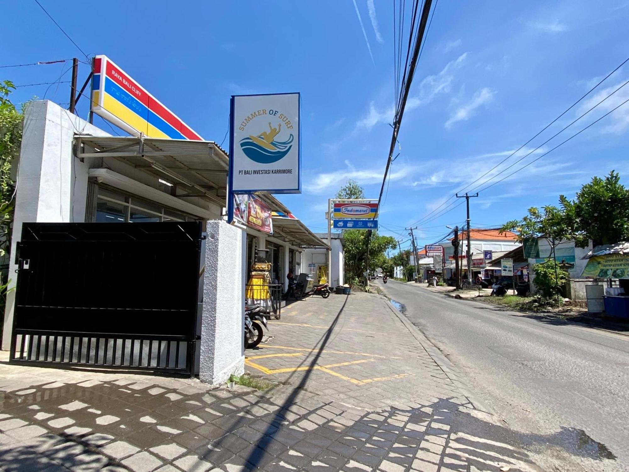 Summer Of Surf Hostel Uluwatu Унгасан Экстерьер фото
