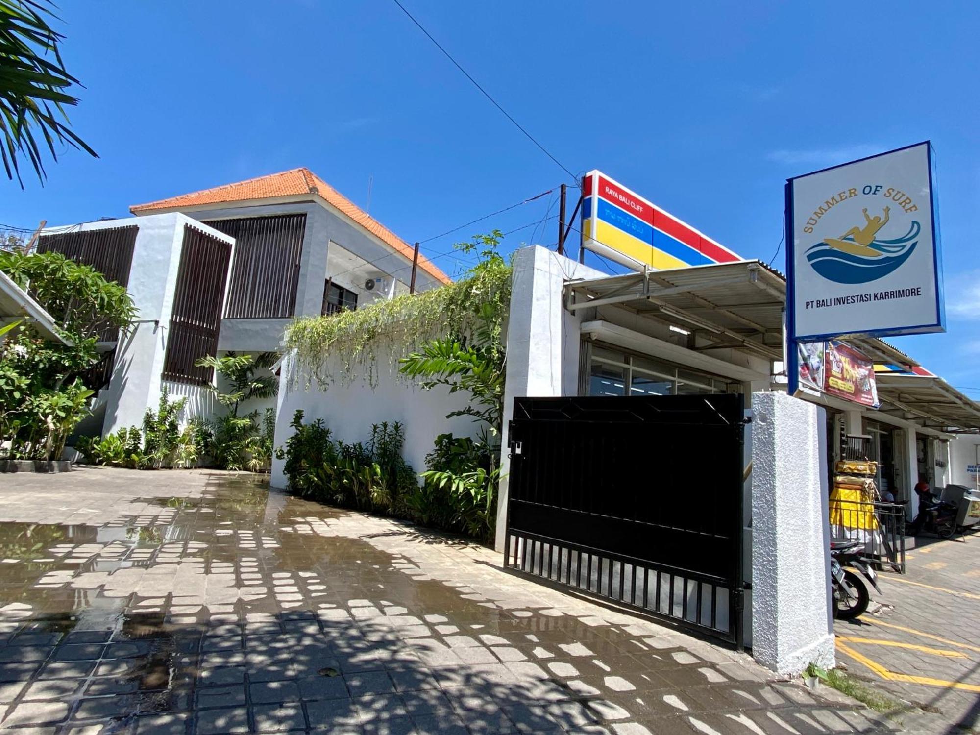 Summer Of Surf Hostel Uluwatu Унгасан Экстерьер фото