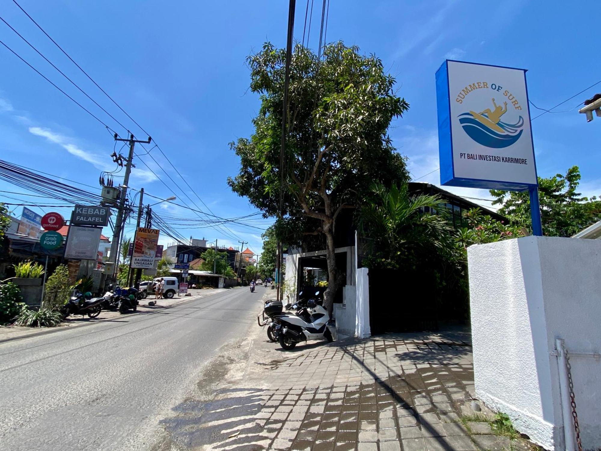 Summer Of Surf Hostel Uluwatu Унгасан Экстерьер фото